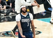 开云体育中国-马刺血洗篮网B队，浓眉爆发神勇