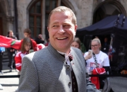 开云体育官方网站-包含德国足协颁发最佳俱乐部奖项，拜仁摘得桂冠的词条