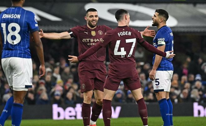 曼城逆转利物浦,科瓦契奇一己之力扛起全队 曼城逆转利物浦,科瓦契奇一己之力扛起全队