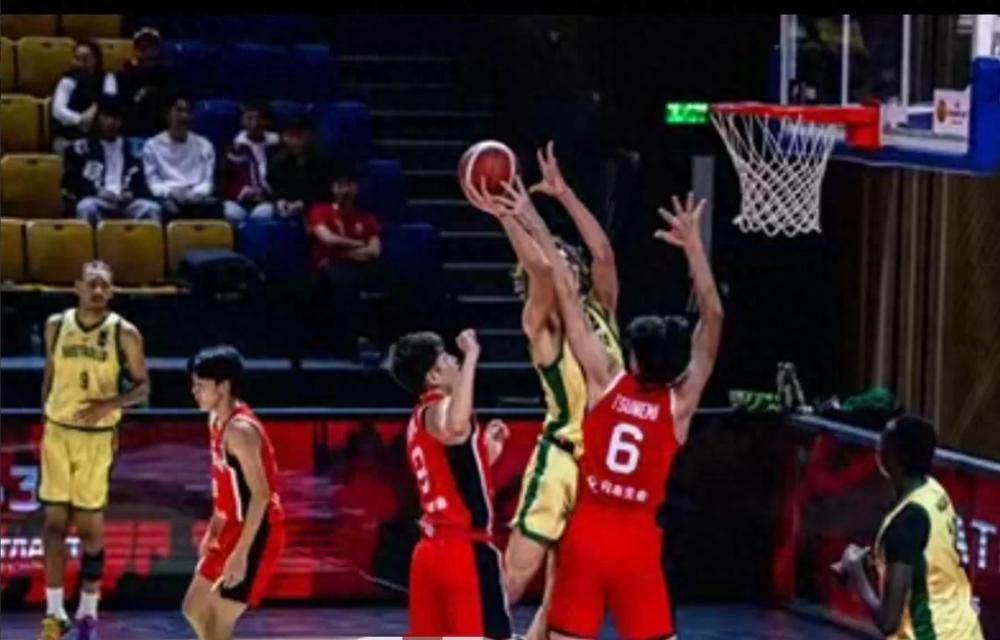 美国男篮携手前进,将挑战澳大利亚 美国男篮携手前进,将挑战澳大利亚