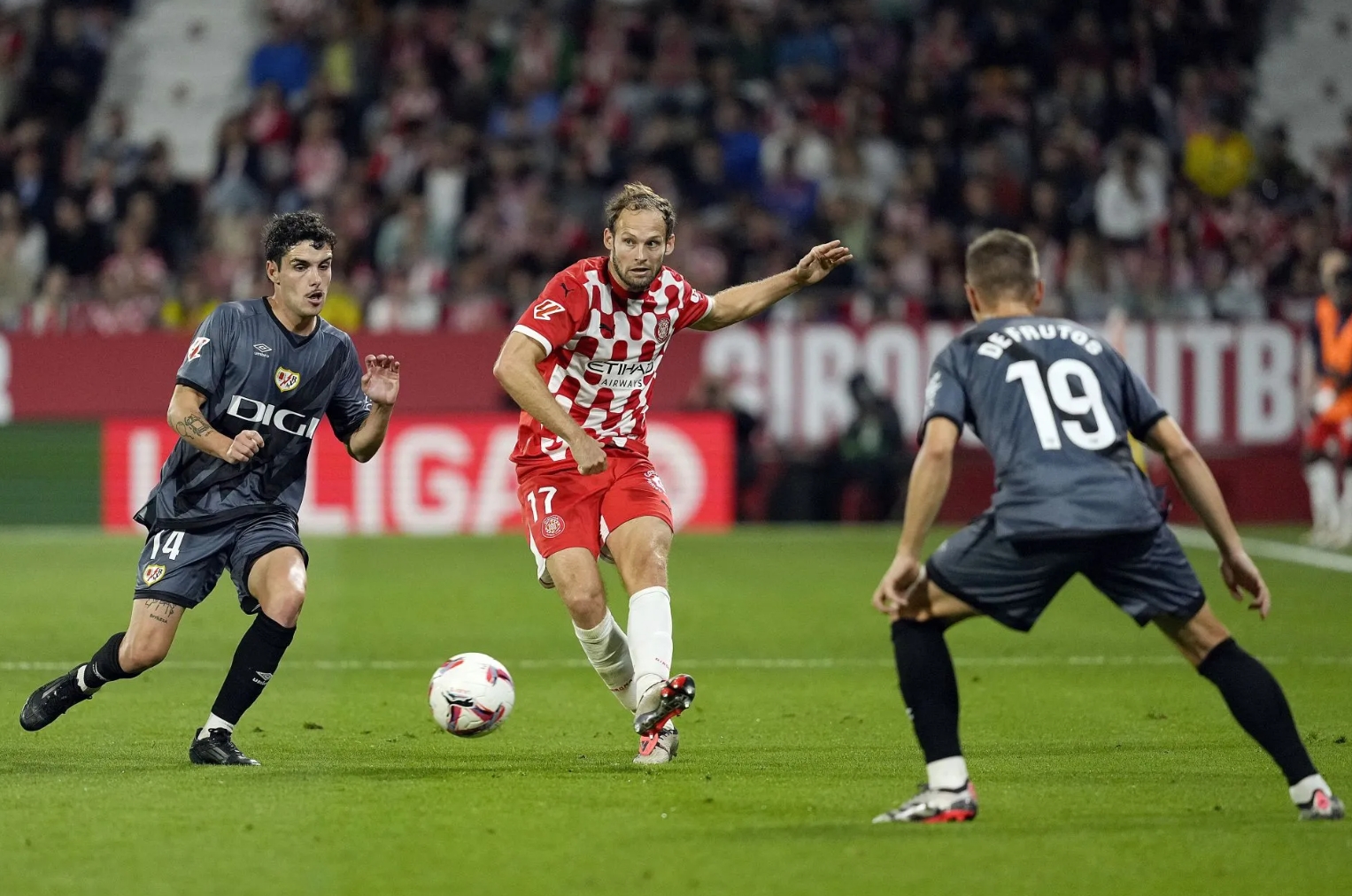 关于巴列卡诺在客场对阵莱加内斯取得胜利的信息 关于巴列卡诺在客场对阵莱加内斯取得胜利的信息