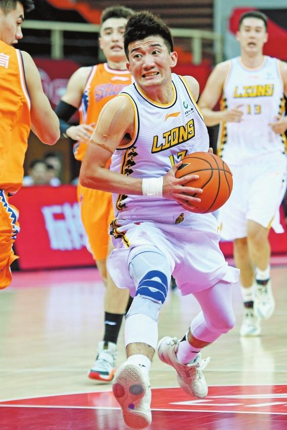 篮猛队后卫集体爆发争取季后赛资格 篮猛队后卫集体爆发争取季后赛资格