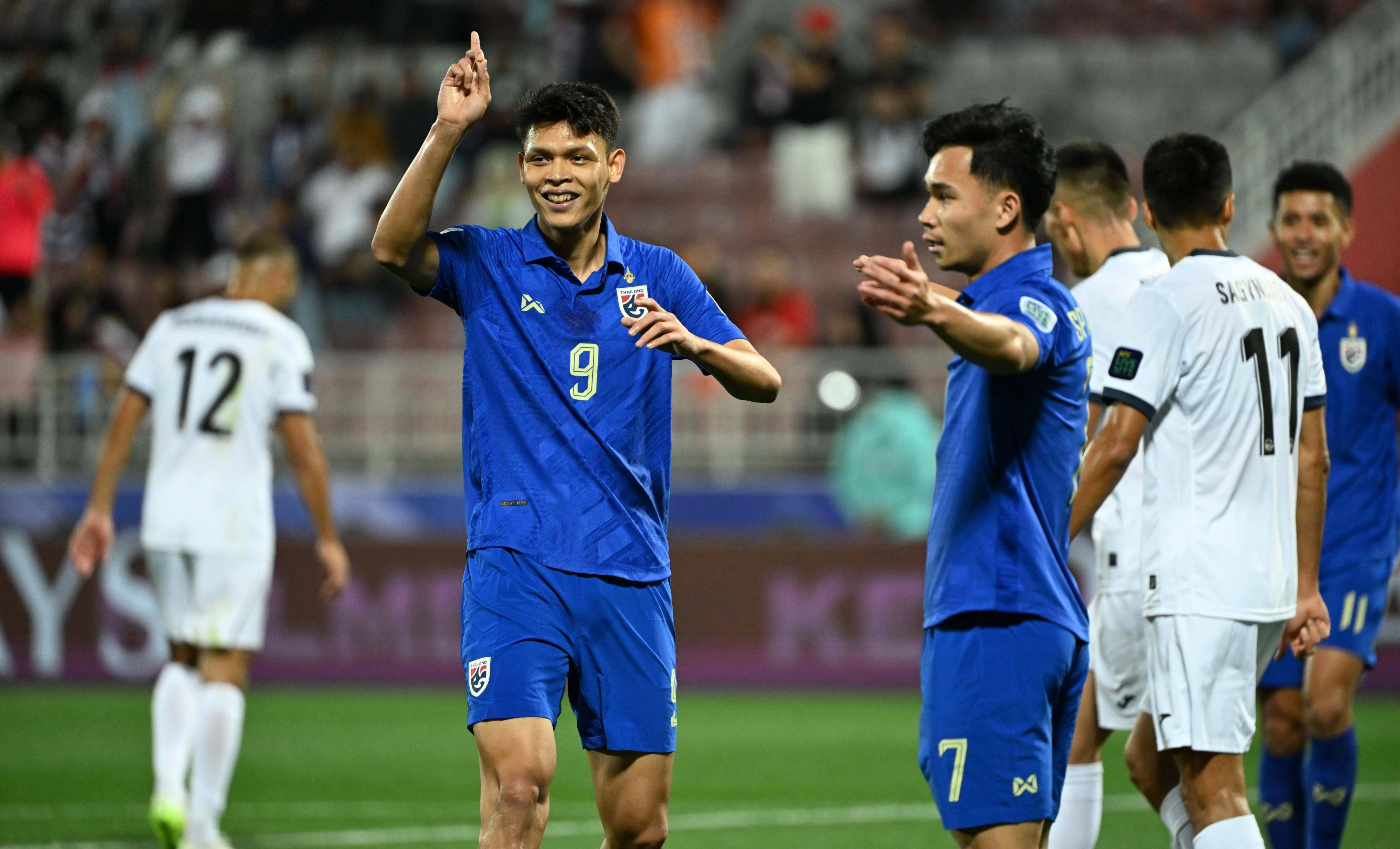 关于泰国球队在比赛中遭遇挫折的信息