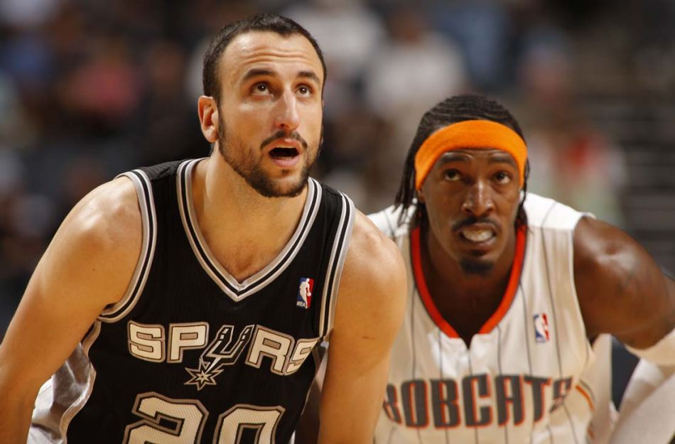 包含山猫主场击败马刺实现突破的词条