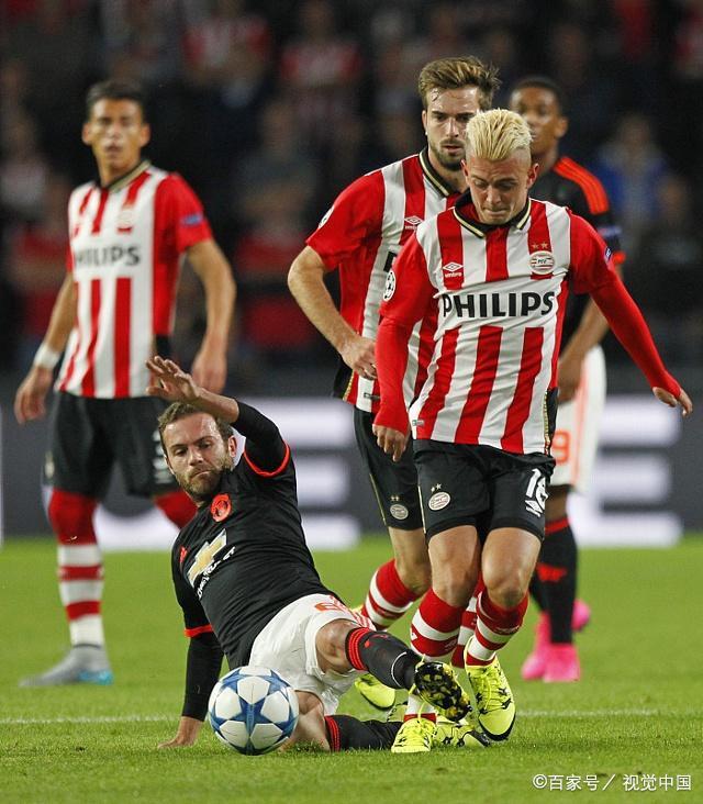 阿贾克斯逼平埃因霍温，保持联赛领跑优势的简单介绍