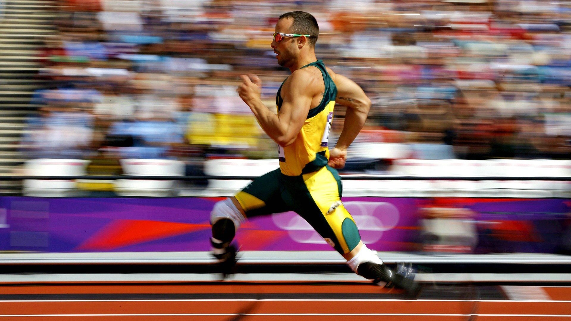 当足球场与F1赛道共振，伊拉克的奇迹与厄德高的跨界统治